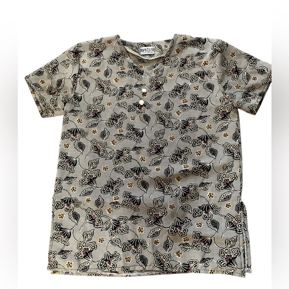 Vintage Floral Top-Made in Hong Kong Top- size Large- Gorgeous Print - Picture 1 of 6